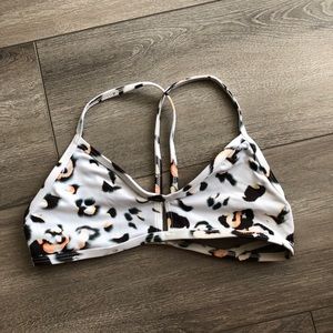 Jolyn Bennett Top